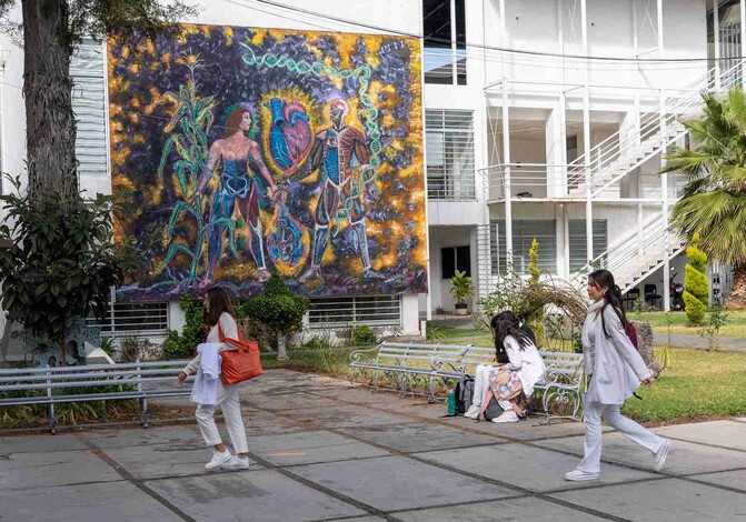 Egresadas y egresados nicolaitas ponen en alto a la UMSNH; reciben Premio Ceneval al Desempeño de Excelencia-EGEL