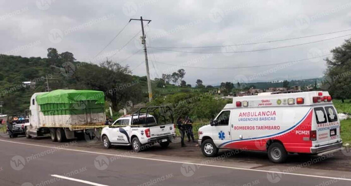 Ejecutan a chofer de un tractocamión en la Morelia-Salamanca