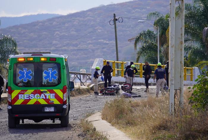 Ejecutan a una pareja de motociclistas en entrada al fraccionamiento Riberas del Duero, en Zamora