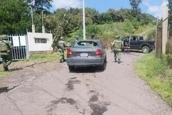 Ejército Mexicano abate a dos presuntos delincuentes que los agredieron a balazos en Uruapan
