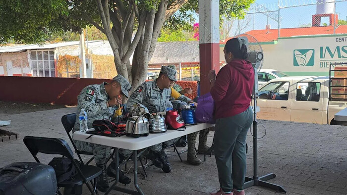 Ejército Mexicano y Guardia Nacional realizan labor social en Cuitzeo