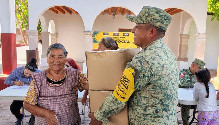 Ejército y GN brindan jornada de apoyo comunitario en Cuitzeo