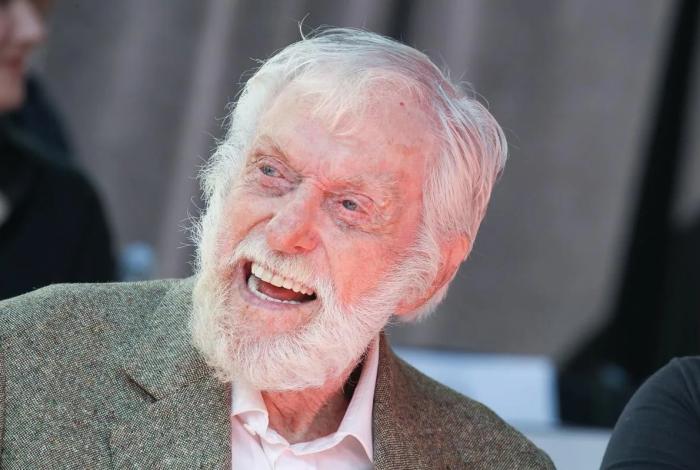 El actor Dick Van Dyke celebra 100 años con documental en cines