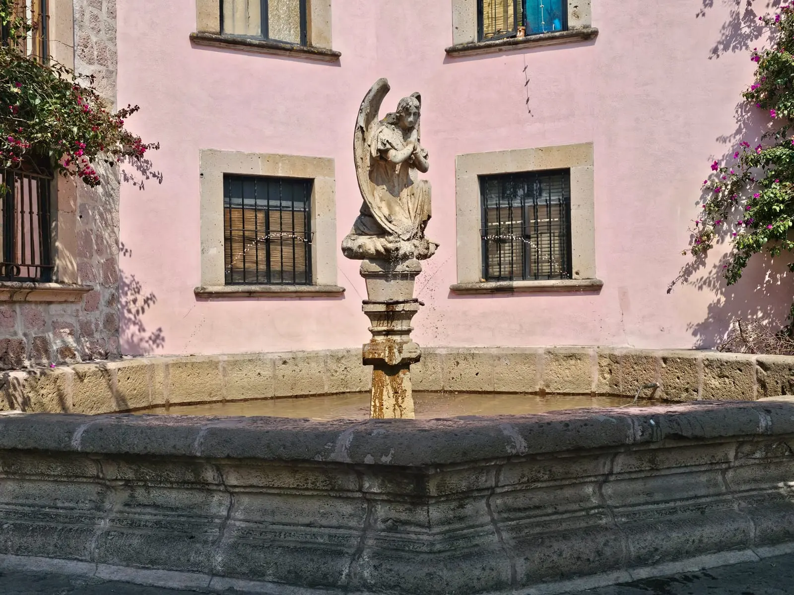 El amor se vive en distintos rincones de Morelia este San Valentín