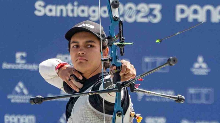 El arquero mexicano Matías Grande logra clasificar a los octavos de final de Tiro con Arco