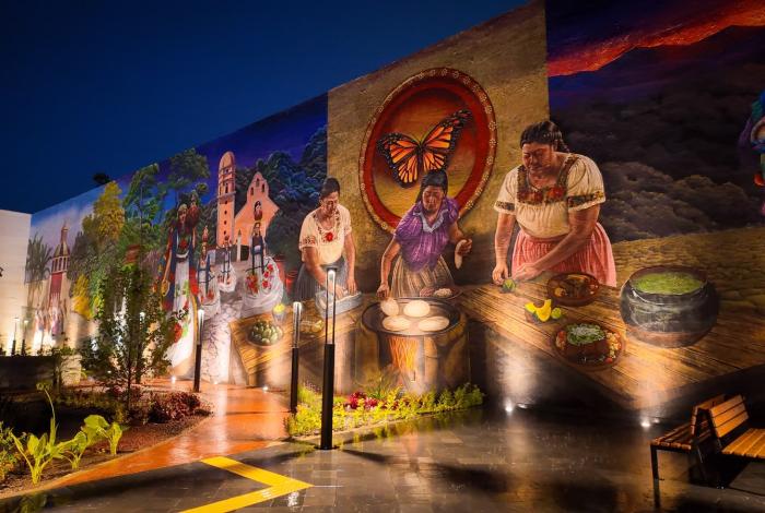 El mural más grande de Michoacán está en la Plaza de la Ranita en Uruapan