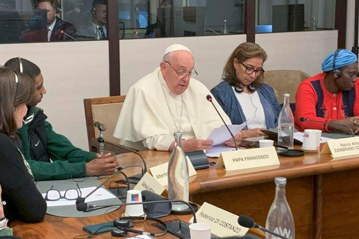 El papa pide que los ricos compartan sus bienes y paguen más impuestos