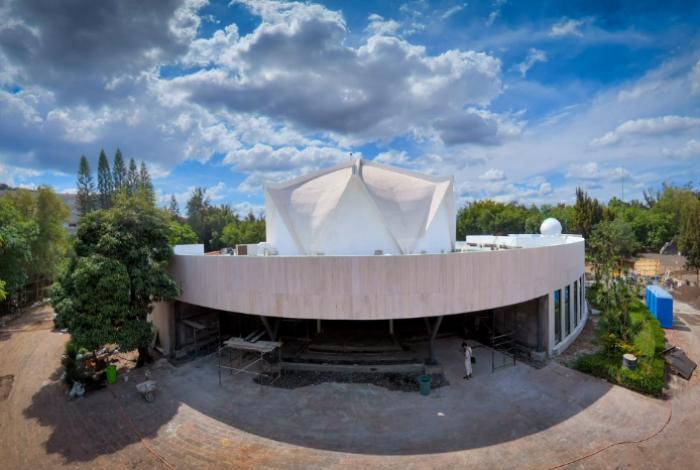 El Planetario de Morelia se renueva con un domo motorizado, telescopios nuevos y pantalla 360°