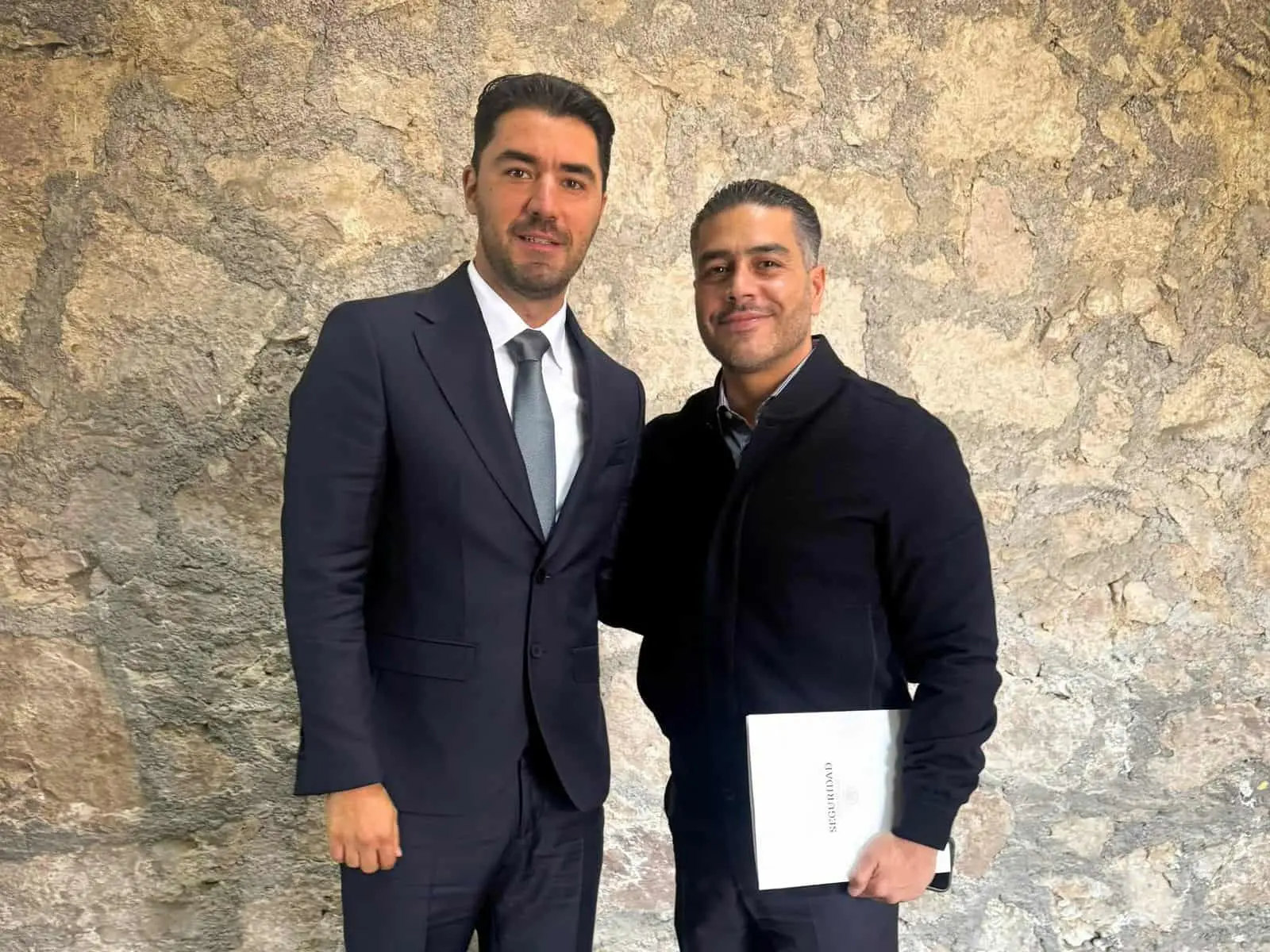 El presidente de Sahuayo, Dr. Manuel Gálvez Sánchez, trabajando en equipo por la seguridad de la gente