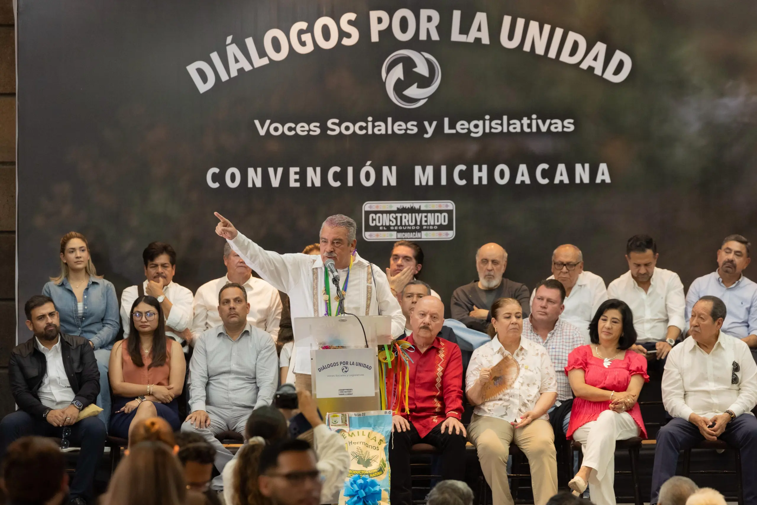 “El pueblo de Michoacán le levantará la mano a Raúl Morón en el 2027”: legisladores federales
