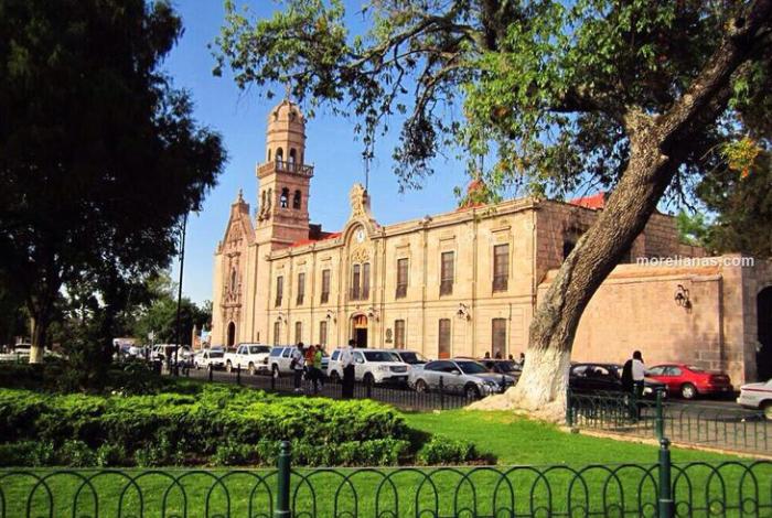 El que acusa debe probar: docentes de Leyes