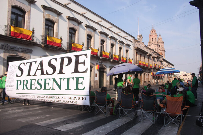 El Staspe inicia bloqueos en Morelia; el líder, Antonio Ferreyra, pide disculpas a la ciudadanía