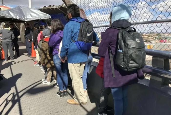 Embajada de EEUU alerta sobre fraudes de asilo político en México