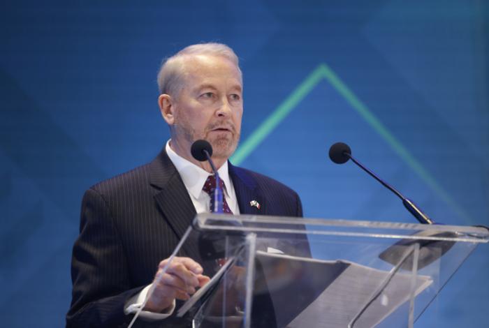 Embajador de EUA asegura que hay récord en baja de migración ilegal, tras "cooperación histórica" con México