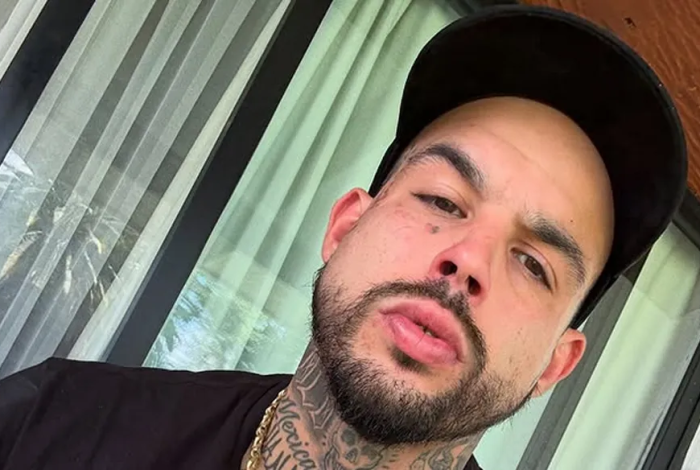 Emiliano Aguilar publica mensajes de Christian Nodal en redes sociales