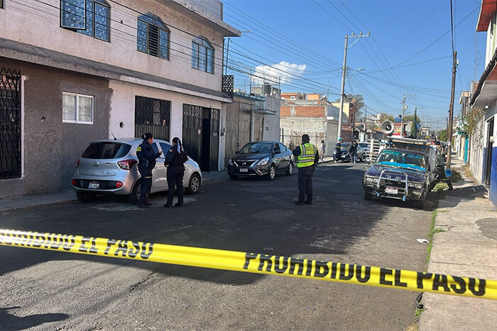 Empistolado intenta llevarse a una joven en Morelia; ciudadano la auxilia y resulta herido de bala