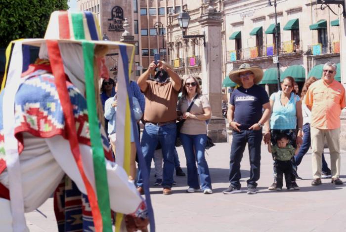 En 2025, sector turístico dio empleo a casi 5 millones de personas en México