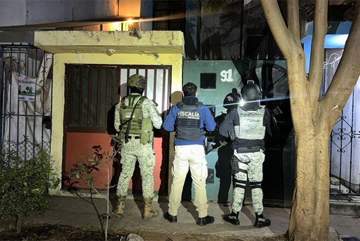 En cateos en las colonias Prados Verdes y Solidaridad, en Morelia, aseguran 599 dosis de narcótico