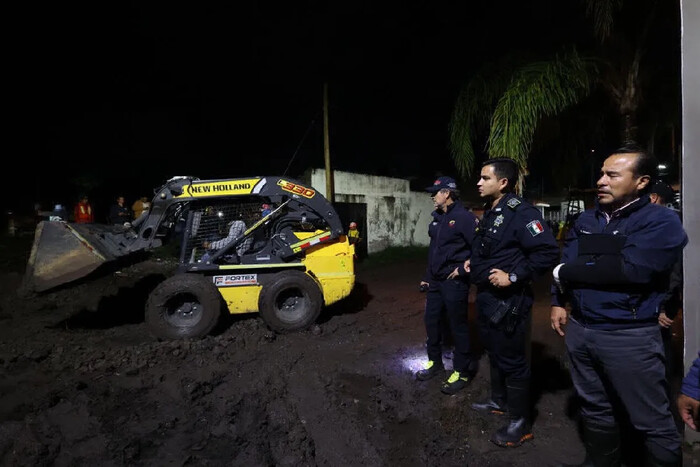 En colonia Gertrudis Sánchez de Morelia agua alcanza hasta metro y medio