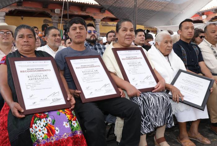 En concurso de Domingo de Ramos, 178 artesanas y artesanos fueron premiados