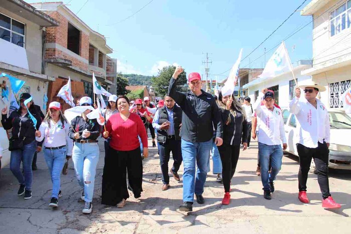 En la primera semana de campaña caminamos todo Irimbo, vamos por la segunda vuelta: Memo Valencia