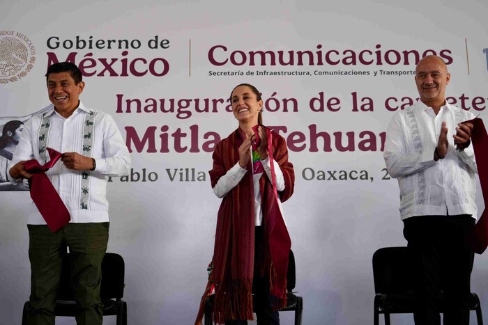 EN OAXACA, PRESIDENTA CLAUDIA SHEINBAUM INAUGURA LA CARRETERA MITLA – TEHUANTEPEC EN BENEFICIO DE 1.4 MILLONES DE PERSONAS