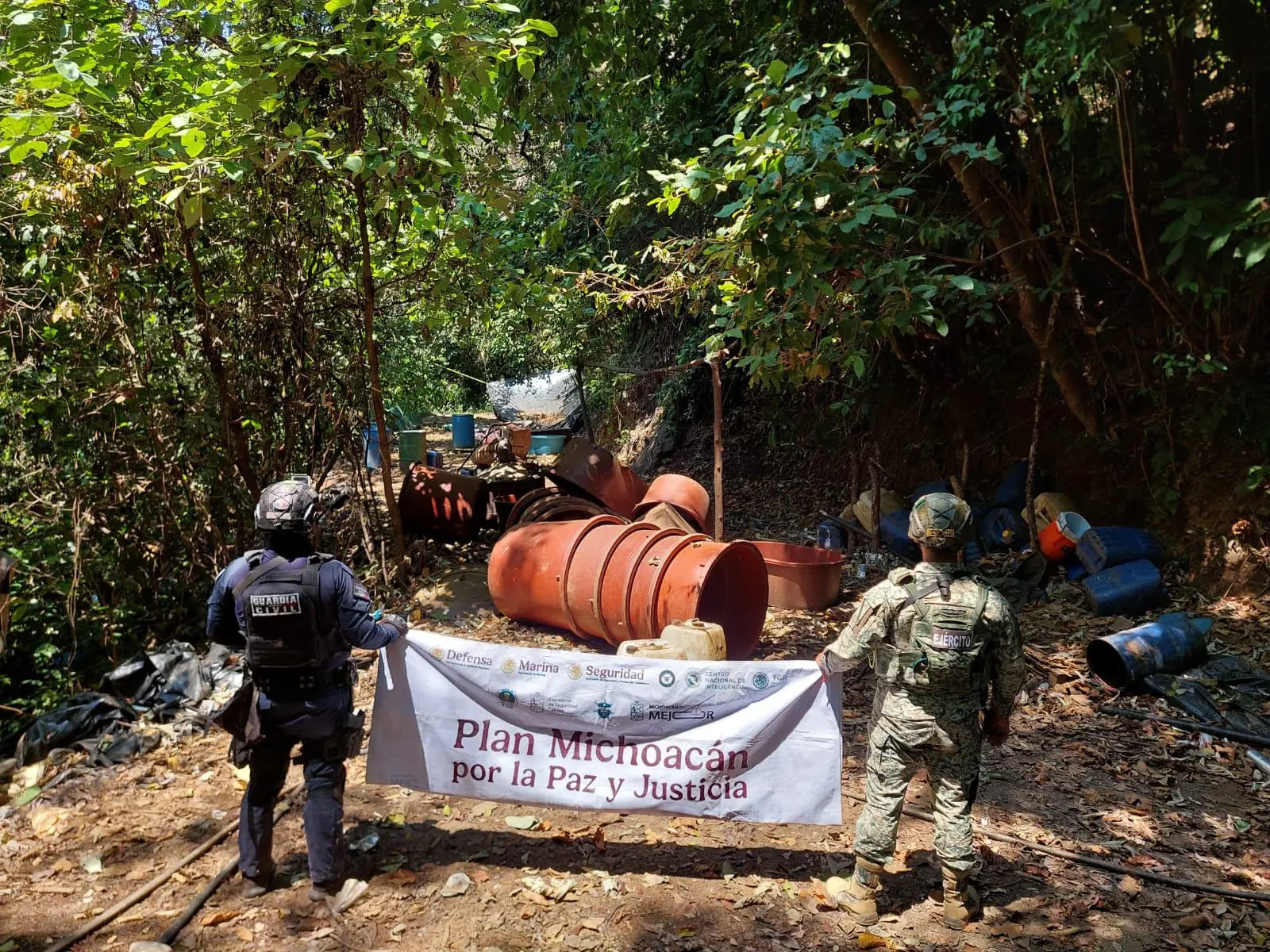 En operativo interinstitucional, SSP desactiva laboratorio de droga en Arteaga