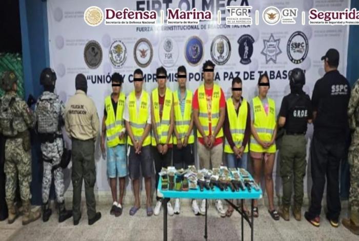 En Tabasco fueron detenidas ocho personas con armas y droga