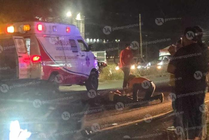 En Tarímbaro, motociclista atropella a 2 mujeres