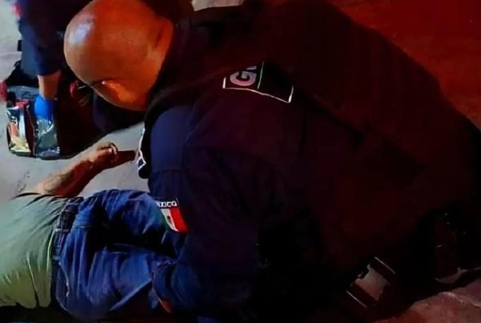 En Uruapan atacan a carpintero al interior de su taller