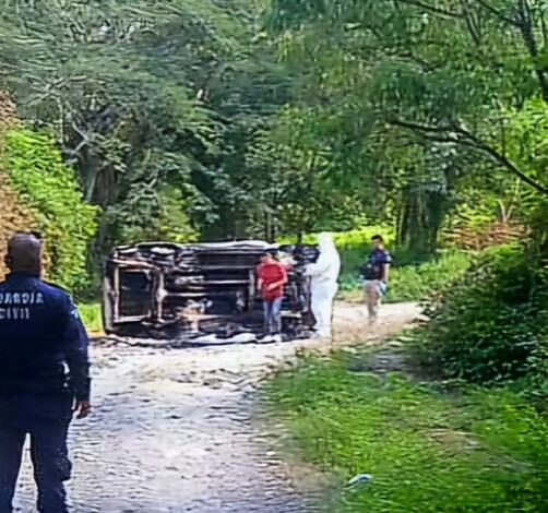 Encuentran cadáver calcinado de un hombre en Aquila