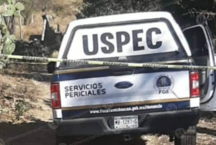 Encuentran cu3rpo calcin4do en lote baldío de Apatzingán