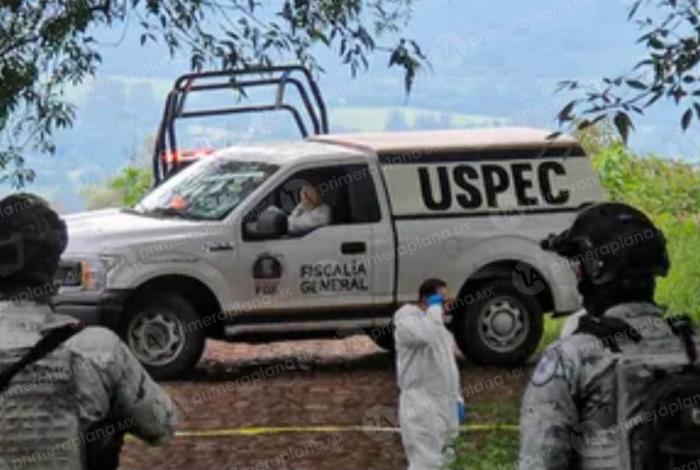Encuentran cuatro cu3rpos uniformados entre la maleza, en LC