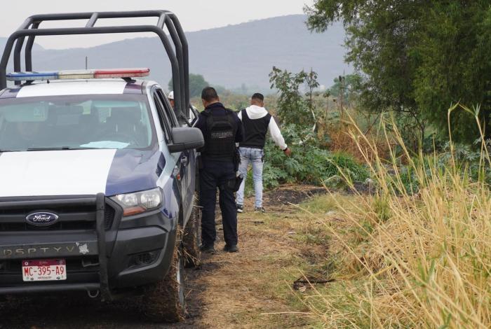 Encuentran cuerp0 en descomp0sición flotando en canal de aguas negras de Zamora