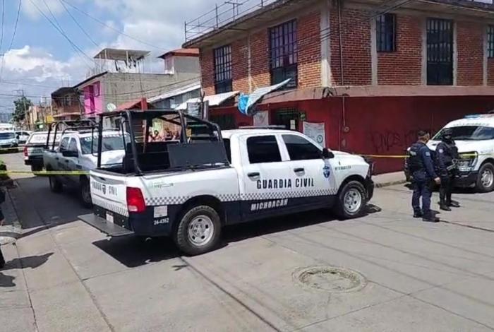 Enio y Ángel, los jóvenes as3s1nad0s en una barbería de Uruapan