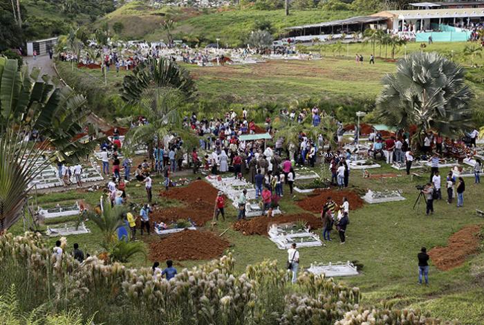 Entre el temor y la esperanza, el cambio climático mundial marca a la juventud