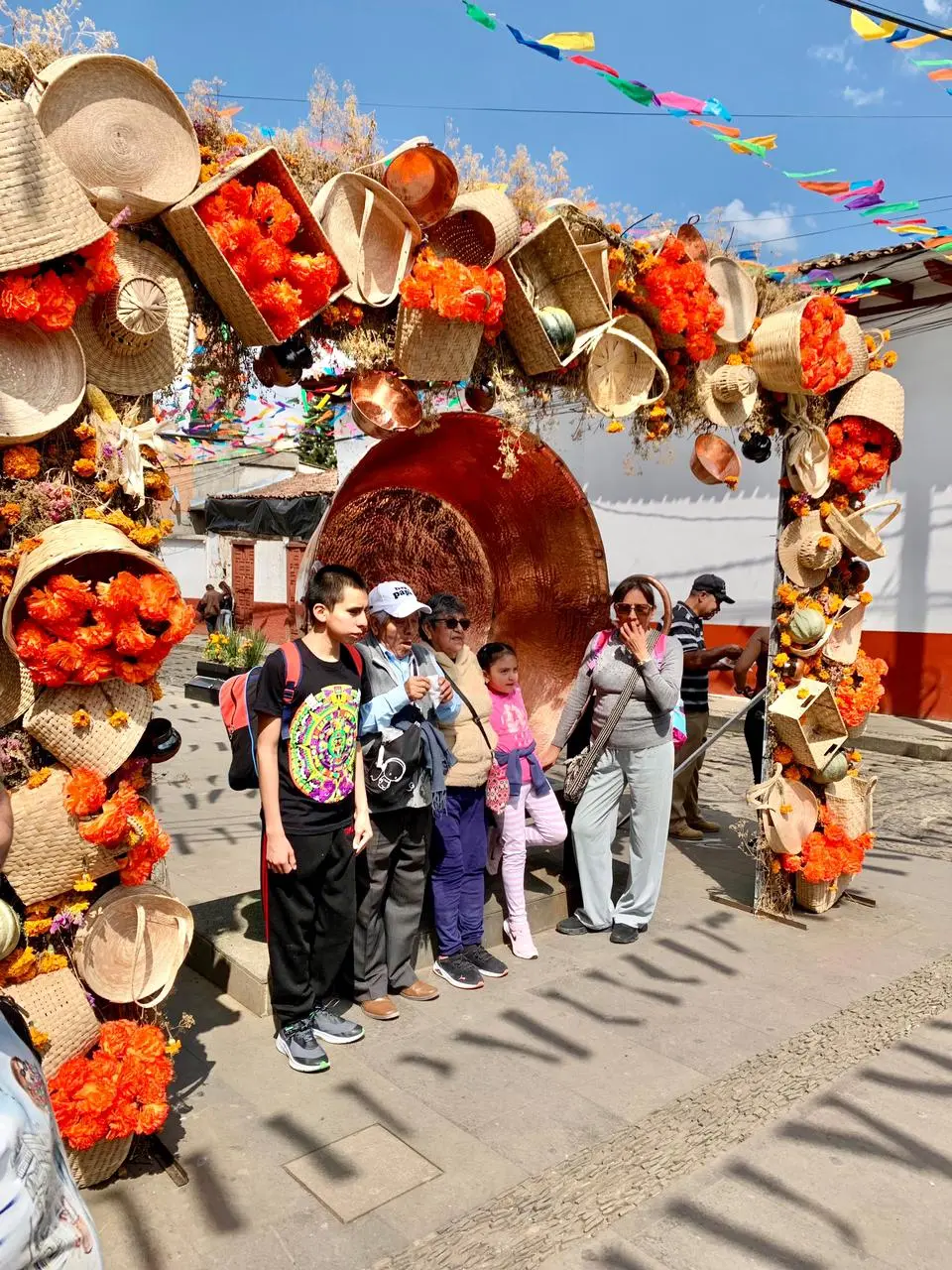 Entre luces, copal y tradición, Santa Clara del Cobre volvió a enamorar en el Festival de las Ánimas: Dayana Pérez