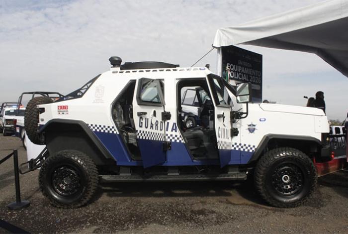 Entregan 60 patrullas a municipios y 2 unidades de ataque a la GC, para “vencer en el terreno a la delincuencia”