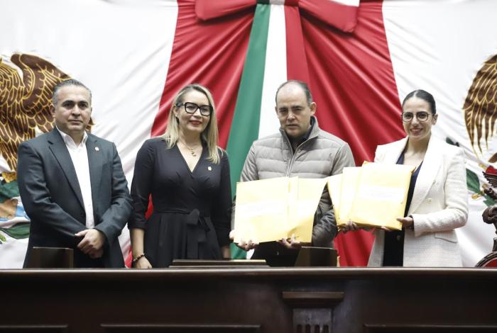 Entregan al Congreso exámenes para aspirantes a auditores especiales