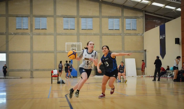 Equipo femenil de básquetbol 3×3 de la UMSNH aseguró su boleto a la fase regional de la Universiada 2025