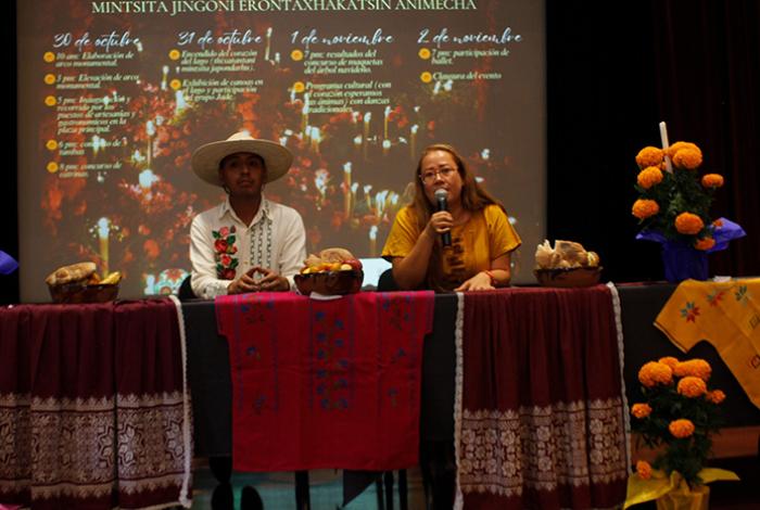Erongarícuaro, listo para recibir a turistas en Noche de Muertos: Sectur