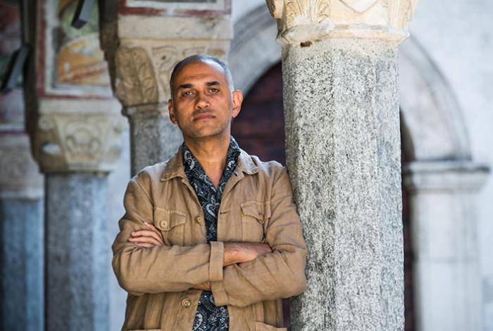 'Es triste que nuestro cine crezca por las matanzas en Gaza', lamenta el cineasta palestino Kamal Aljafari