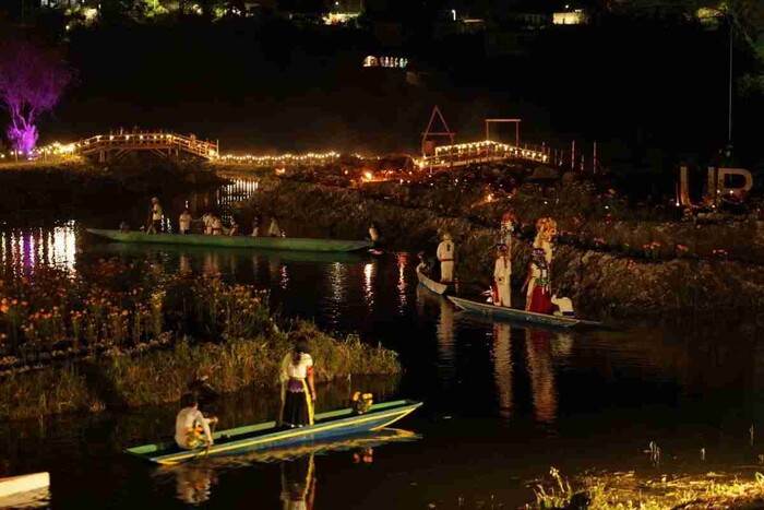 Espectáculo de canoas en Urandén, una experiencia que no te debes perder