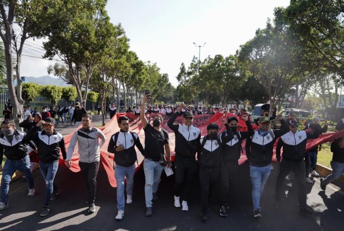 Estado, sin negociaciones con normalistas, afirma Bedolla