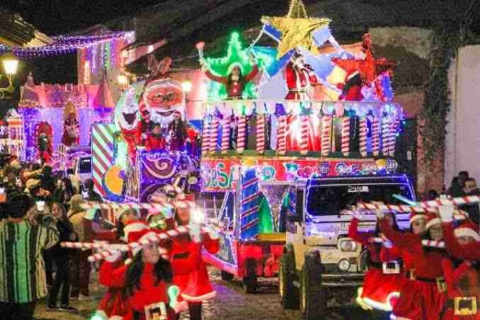 Este año podría no realizarse el tradicional desfile navideño en Tlalpujahua