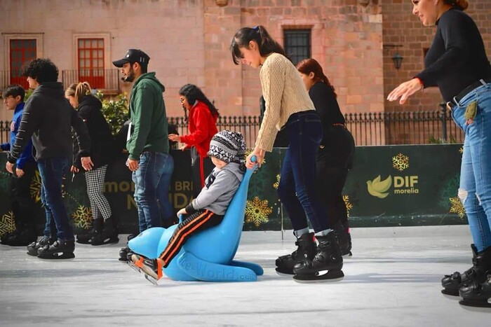 Este viernes comienza la instalación de pista de hielo en Morelia