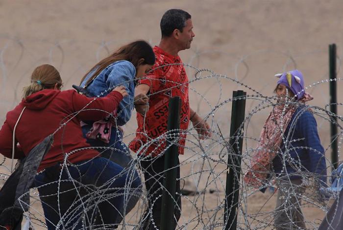 EUA anuncia multa de 5 mil dólares por cruzar ilegalmente frontera con México