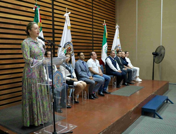 Exhorta rectora a estudiantes de la UMSNH a mostrar humanismo en donde realicen su servicio social