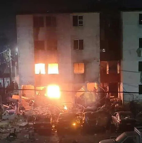 Explosión en edificio de Lázaro Cárdenas, deja al menos un fallecido y varios heridos