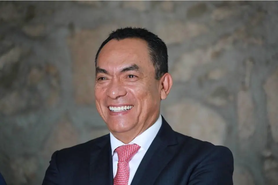 Extraofiacial; Adrián López Solís sería nombrado notario en Quiroga